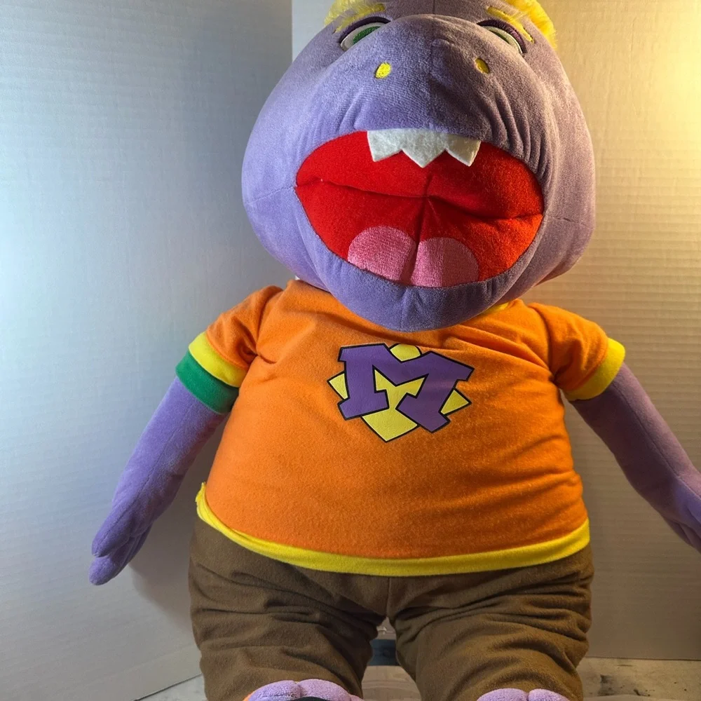 Vintage ‘90’s Mr Munch jumbo plush 32” from Chuckee Cheese